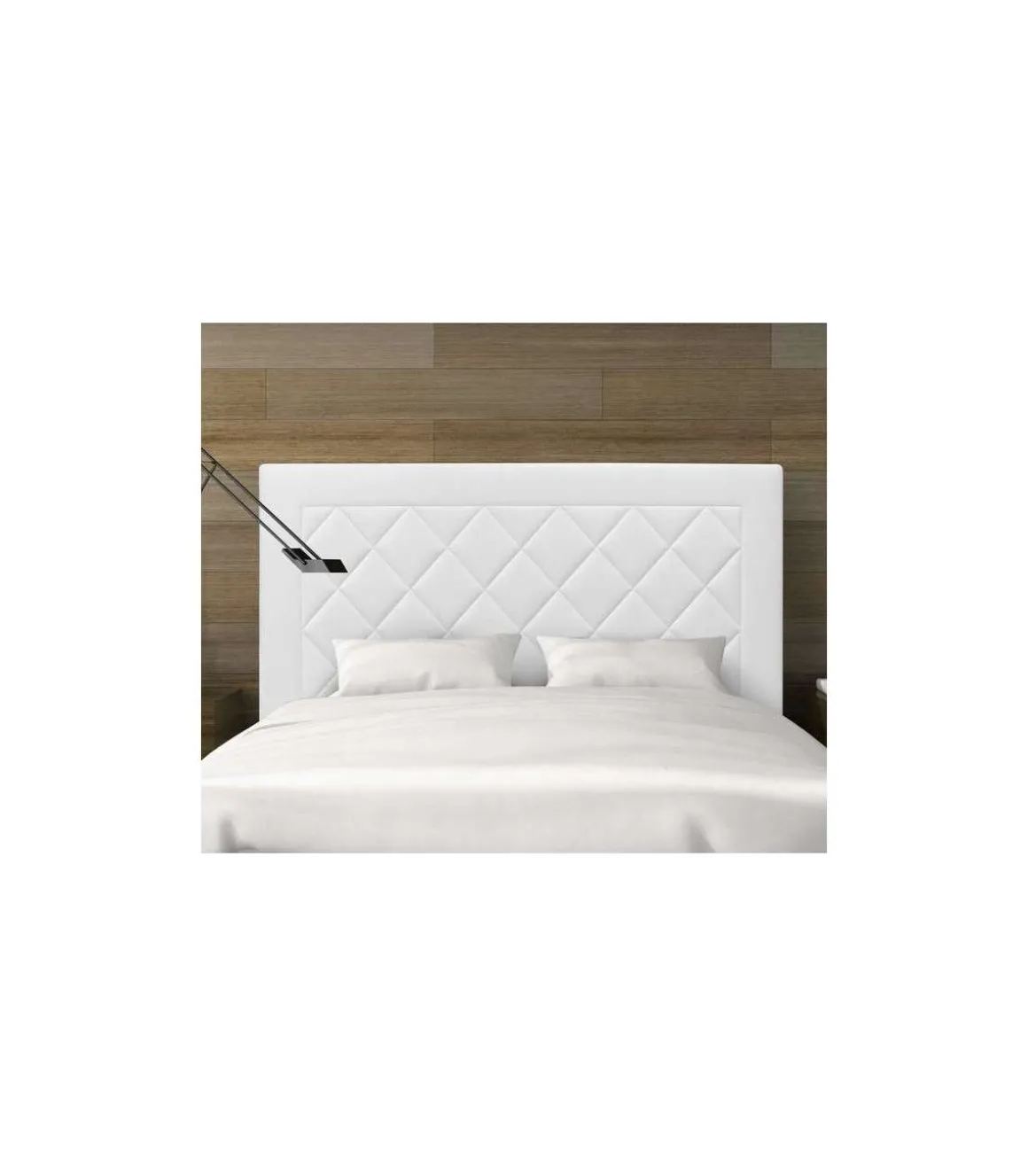 Cabecero Romo tapizado en polipiel blanco. 130 cm (alto), 145 cm (ancho), 7 cm (fondo).