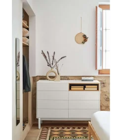 Cómoda para dormitorio modelo Corvo 1 hueco 7 cajones acabado crema, 40cm(ancho) 90cm(alto) 120cm (largo)