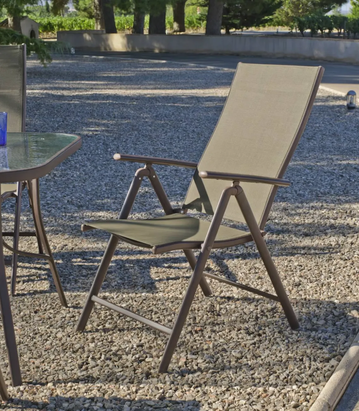 Conjunto mesa y 4 tumbonas acero Macao-151/4TB en acabado color bronce