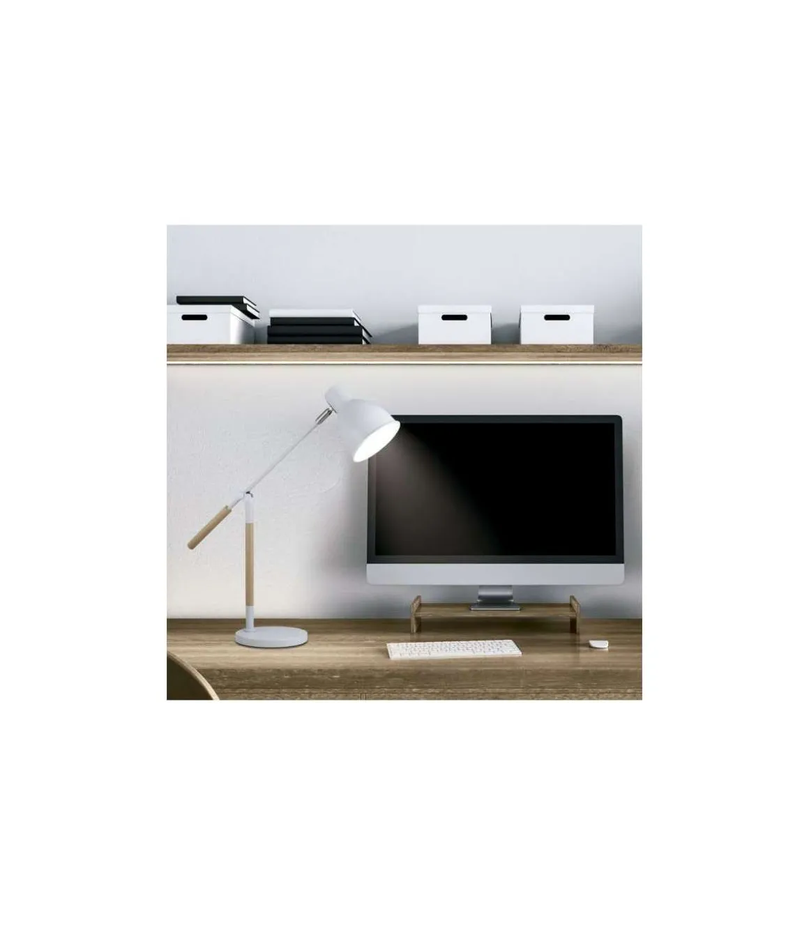 Flexo modelo Ristori acabado blanco, 61cm(alto) 17cm(ancho) 51cm(largo).