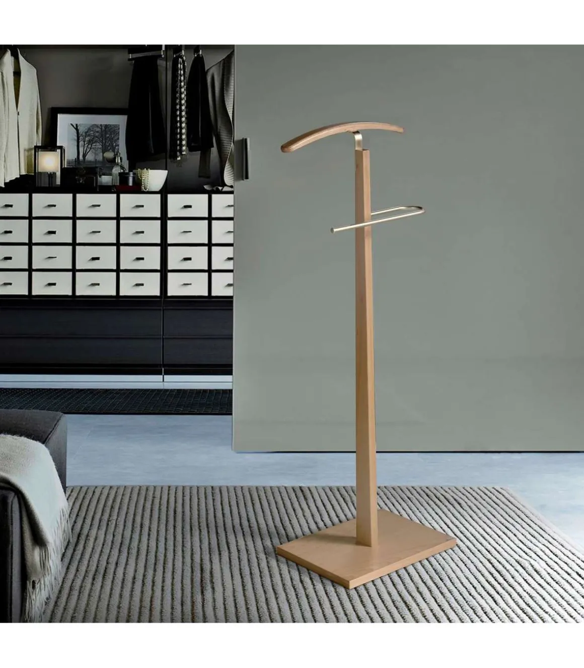 Galan 303 herraje cromo satinado y madera color roble. 114 cm (alto), 48 cm (ancho), 28 cm(fondo).