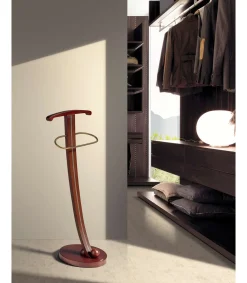 Galán 347 clásico lacado en color mogano, 115cm(alto) 33cm(ancho) 41cm(largo)