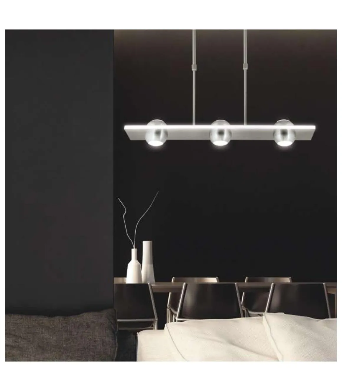 Lámpara lineal 3 luces modelo Fanton acabado niquel satinado 65 cm(alto) 64 cm(ancho) 12 cm (fondo).