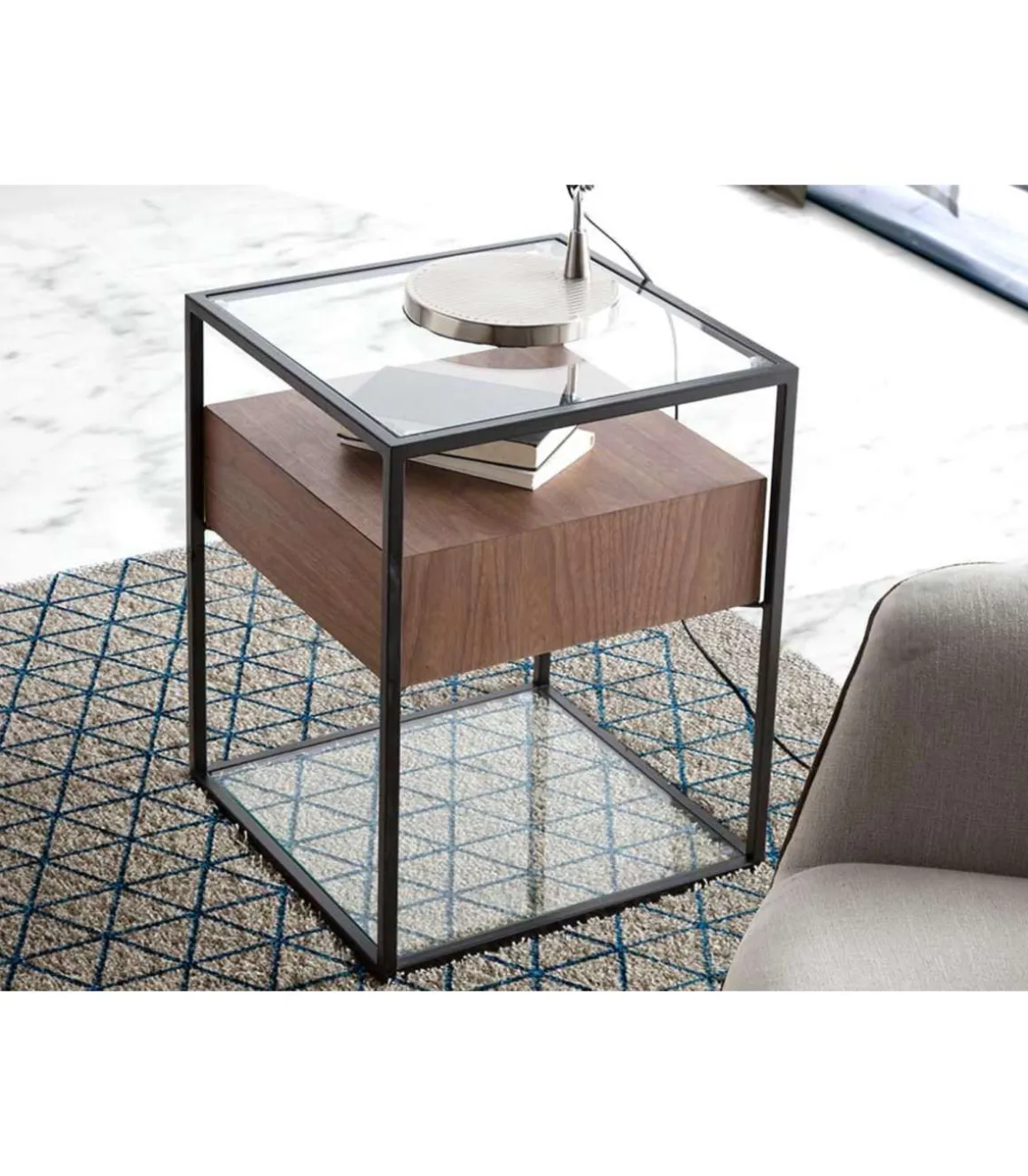 Mesa auxiliar chapado en nogal Arlet, 43 x 43 x 54 cm (alto x ancho x alto)
