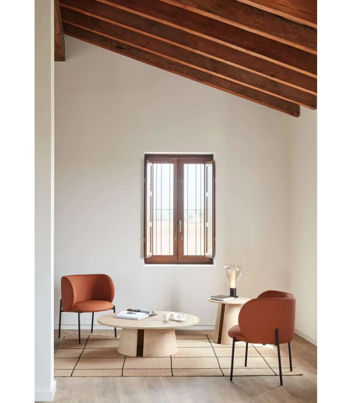 Mesa auxiliar de rincón modelo Cep acabado natural claro, 50cm(ancho) 50.1cm(alto) 50cm (largo)