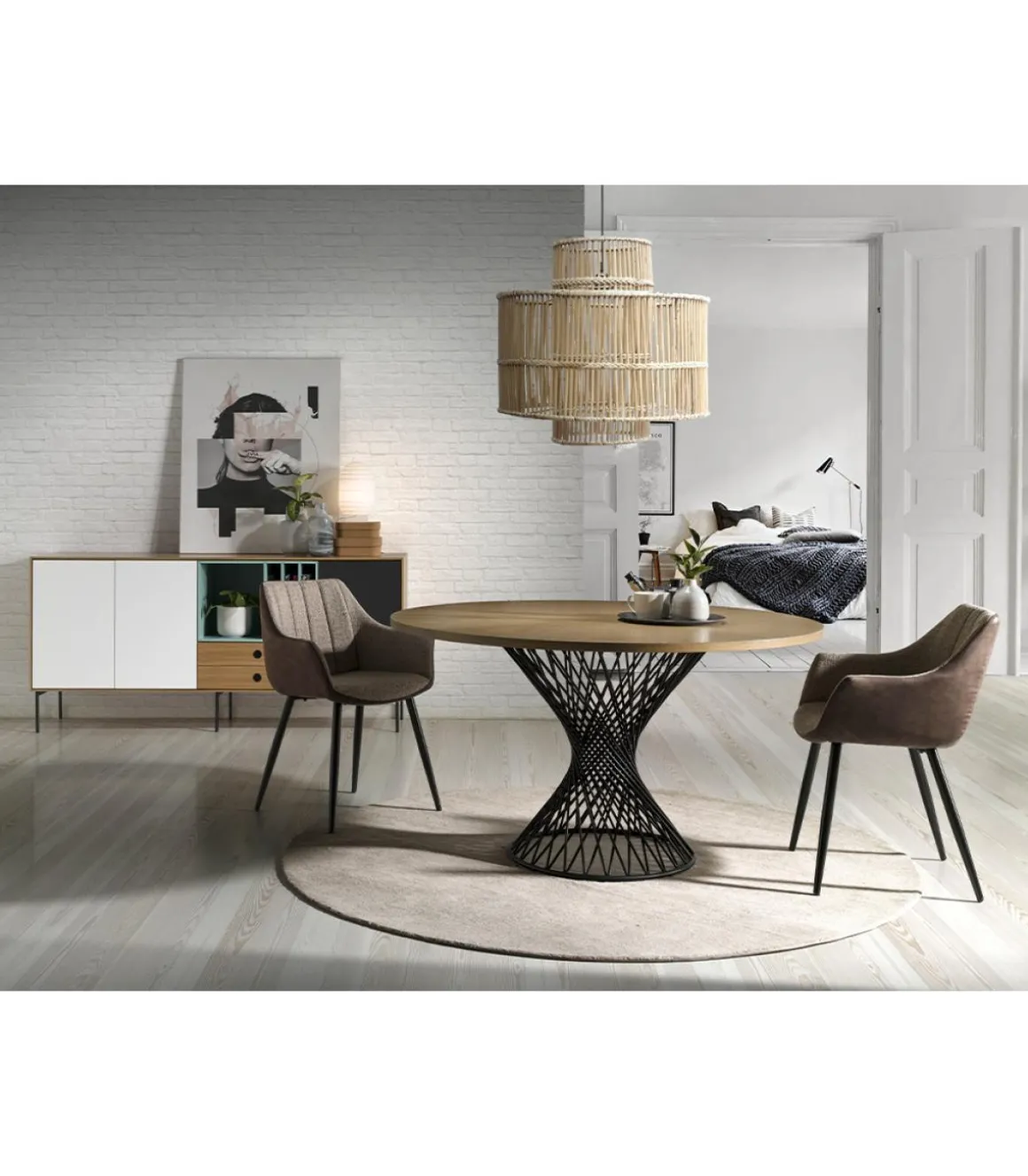 Mesa fija redonda acabada en roble Celeste, 137 x 76 (diámetro x alto)