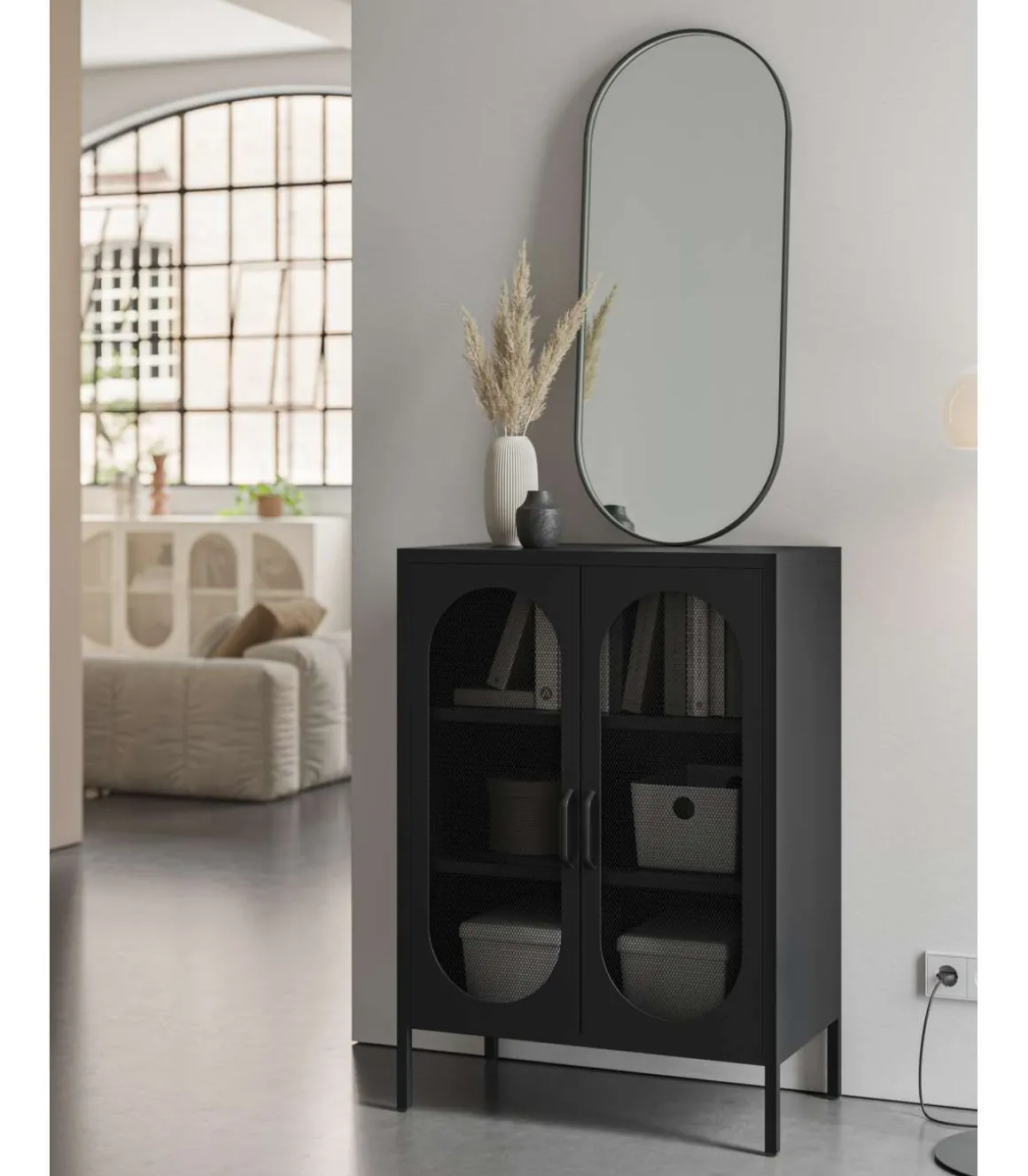 Mueble auxiliar 2 puertas abatibles modelo Dora acabado metal negro. 100cm(alto) 70cm (ancho) 40cm(prof.)