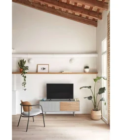 Mueble para televisión modelo Sierra 1 puerta 3 cajones acabado gris claro/roble, 140cm(ancho) 52cm(alto) 40cm (largo)