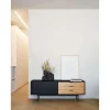 Mueble para televisión modelo Sierra 1 puerta 3 cajones acabado negro/roble, 140cm(ancho) 52cm(alto) 40cm (largo)