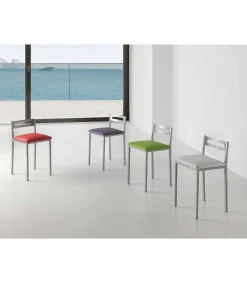 Pack de 4 taburetes Nora en polipiel blanco, 34 x 34 x 65 cm (largo x ancho x alto)