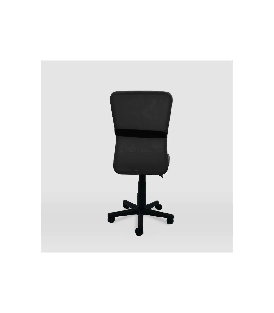 Silla de oficina Alba acabado negro. Alto: 83.5-95.5cm Ancho: 55cm Fondo: 55cm.